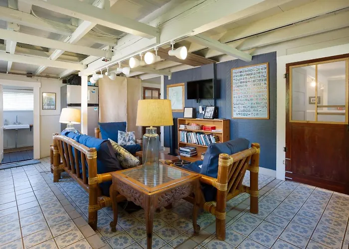 Waipi\'O Lodge